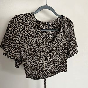 Cropped Cheetah top